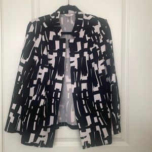 TanJay Black and white graphic blazer, no buttons, no pockets
